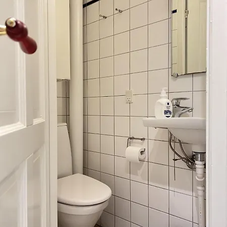 Two Bedroom In Copenhagen, Bhmensgade 9, Apartamento Copenhague